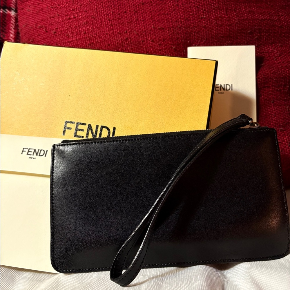 🔥SOLD🔥💎Authentic,FENDI WRISTLET OR POUCH Comes w/ box and 
bag💎 - Picture 3 of 12